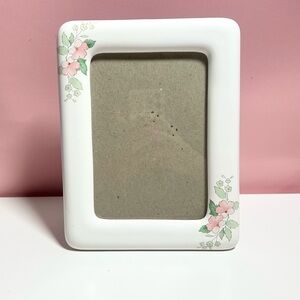 Vintage retro floral detail picture frame